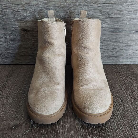 Girls Chelsea Casual Ankle Heeled Boots with Rhinestones and Flat Studs Size 2 - Picture 2 of 11